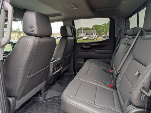 New 2026 GMC Sierra 1500 Elevation w/ Elevation Premium Package AWD/4WD image 31