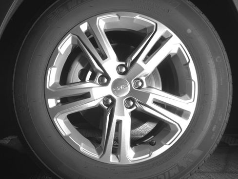 Used 2024 GMC Terrain SLE image 17