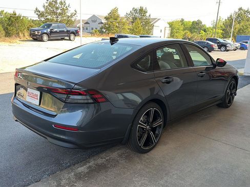 New 2026 Honda Accord SE image 6