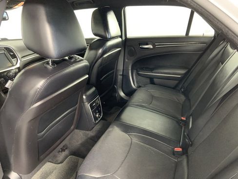 Used 2014 Chrysler 300 C w/ Beats Audio Group image 18