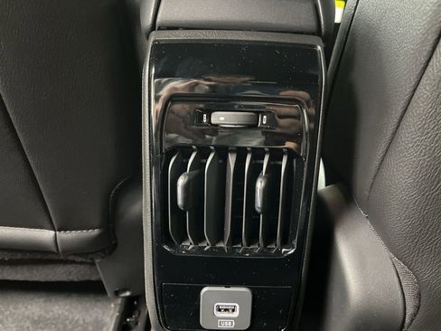 New 2026 Jeep Compass Latitude image 21