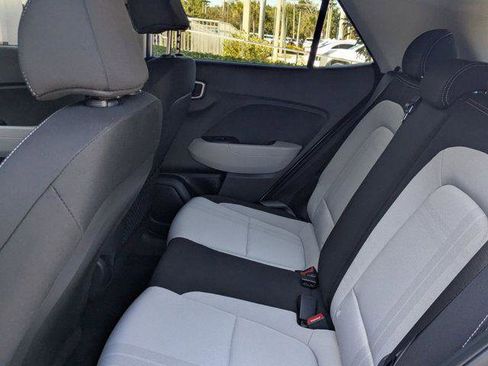 New 2025 Hyundai Venue SEL image 14