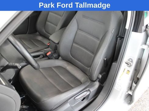 Used 2012 Volkswagen Jetta SEL FWD image 12