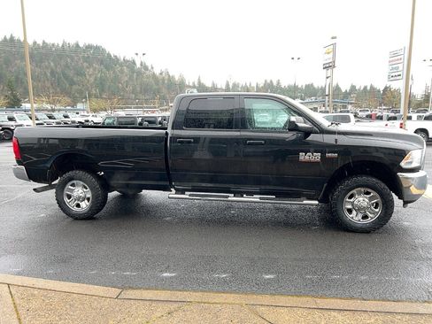 Used 2017 RAM 2500 Tradesman w/ Chrome Appearance Group image 4