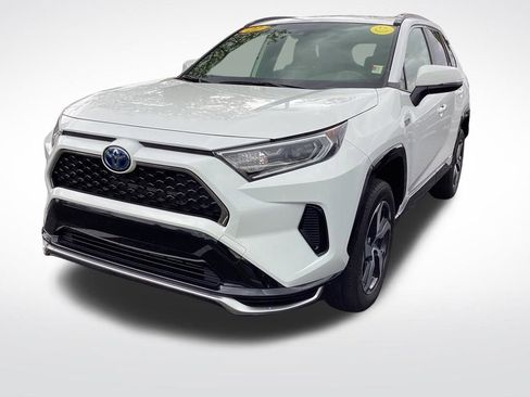 Used 2021 Toyota RAV4 SE w/ Weather & Moonroof Package AWD/4WD image 6