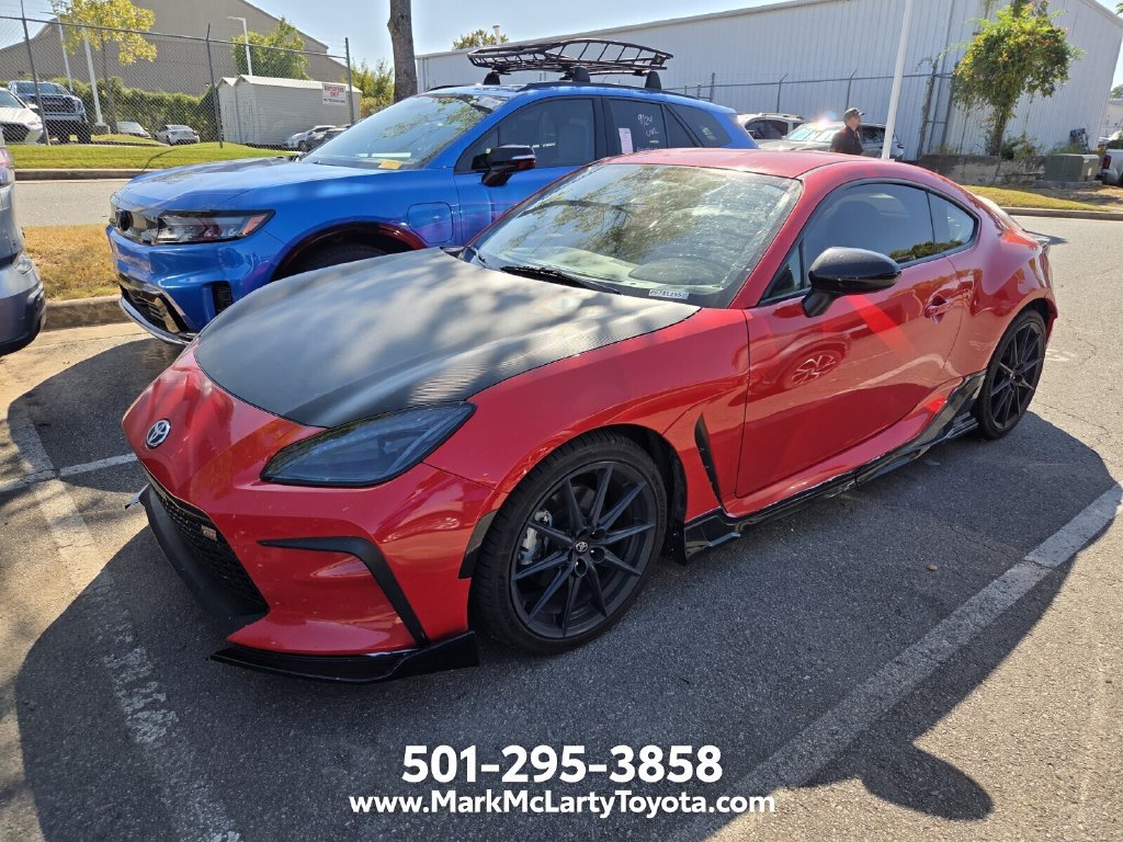 Used 2023 Toyota GR86 Premium RWD image 9
