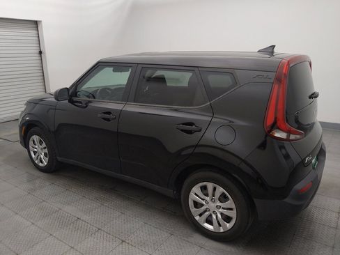 Used 2022 Kia Soul LX FWD image 3