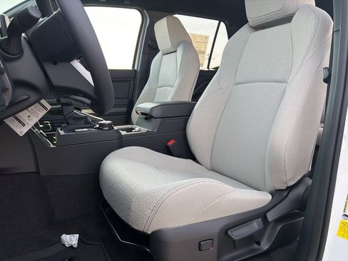 New 2026 Toyota 4Runner SR5 AWD/4WD image 9