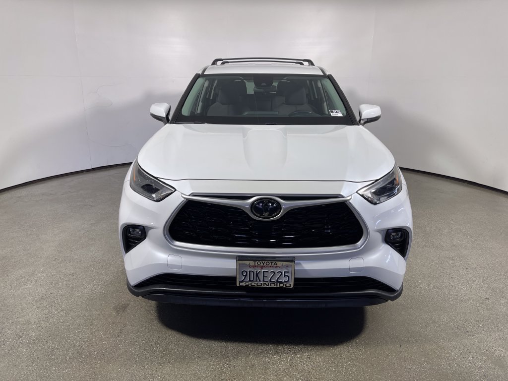 Certified 2022 Toyota Highlander LE FWD image 8