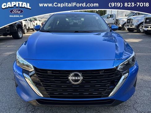 Used 2025 Nissan Sentra SV FWD image 10