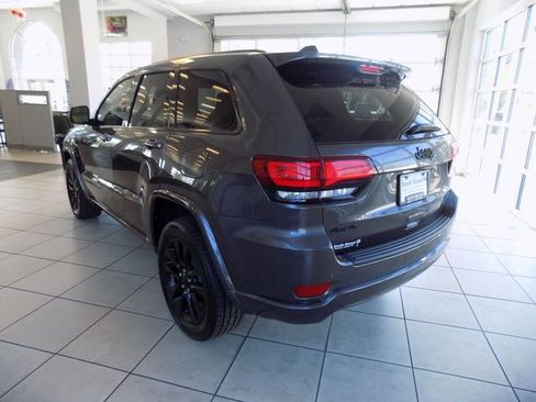 Certified 2020 Jeep Grand Cherokee Altitude image 3