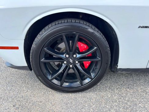 Used 2017 Dodge Challenger R/T Plus RWD image 10