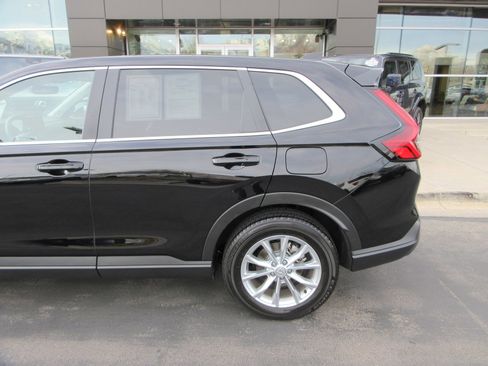 Used 2024 Honda CR-V EX-L image 4