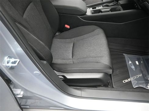 New 2025 Honda Accord SE image 33