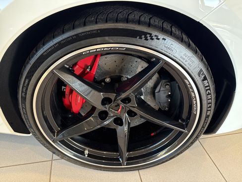 New 2025 Chevrolet Corvette E-Ray image 10