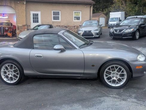 Used 2002 MAZDA MX-5 Miata SE image 4
