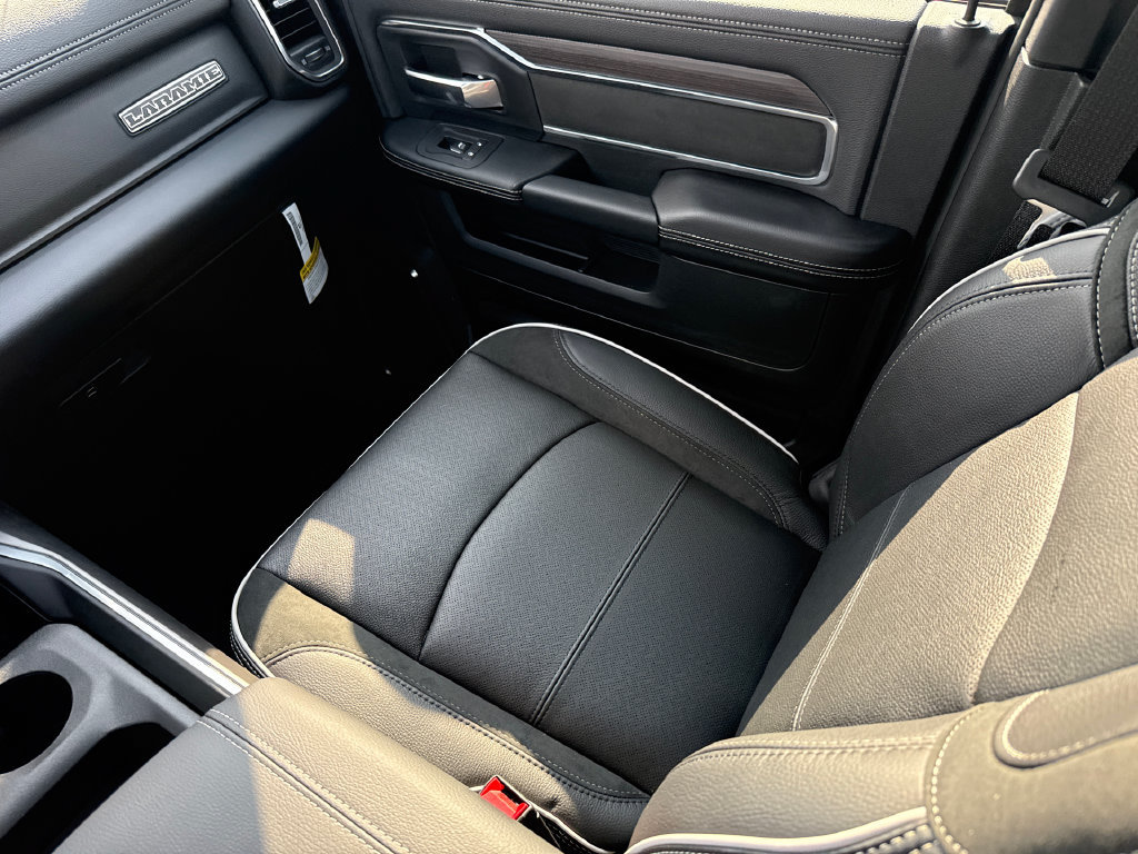 New 2027 RAM 2500 Laramie AWD/4WD image 16
