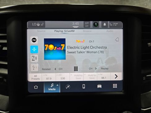 Used 2022 RAM 1500 Laramie AWD/4WD image 21