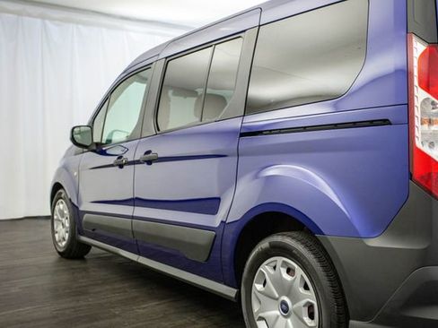 Used 2017 Ford Transit Connect XL image 32