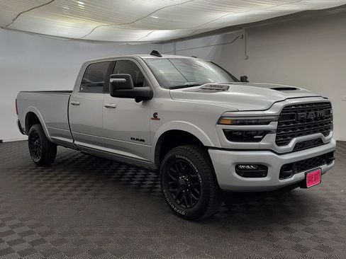 Used 2026 RAM 3500 Limited AWD/4WD image 7