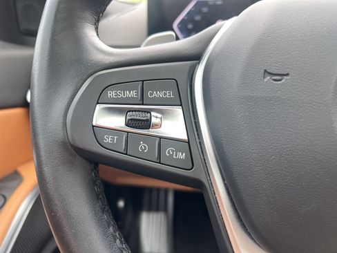 Used 2023 BMW 330i Sedan w/ Premium Package RWD image 19