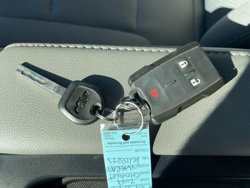 Used 2019 Chevrolet Silverado 2500 W/T AWD/4WD image 17