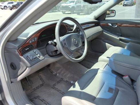 Used 2003 Cadillac De Ville Limousine image 25