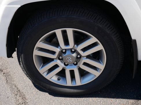 Used 2012 Toyota 4Runner Limited AWD/4WD image 15