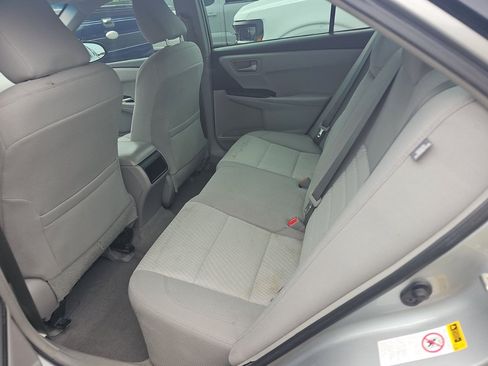 Used 2016 Toyota Camry LE FWD image 8
