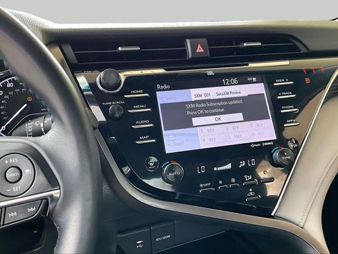 Used 2018 Toyota Camry XLE w/ Driver Assist Package FWD image 6