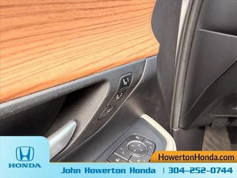 Used 2024 Toyota Grand Highlander Limited AWD/4WD image 13