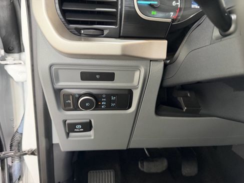 Used 2021 Ford F150 XLT AWD/4WD image 17