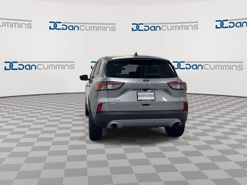 Used 2022 Ford Escape SE FWD image 7