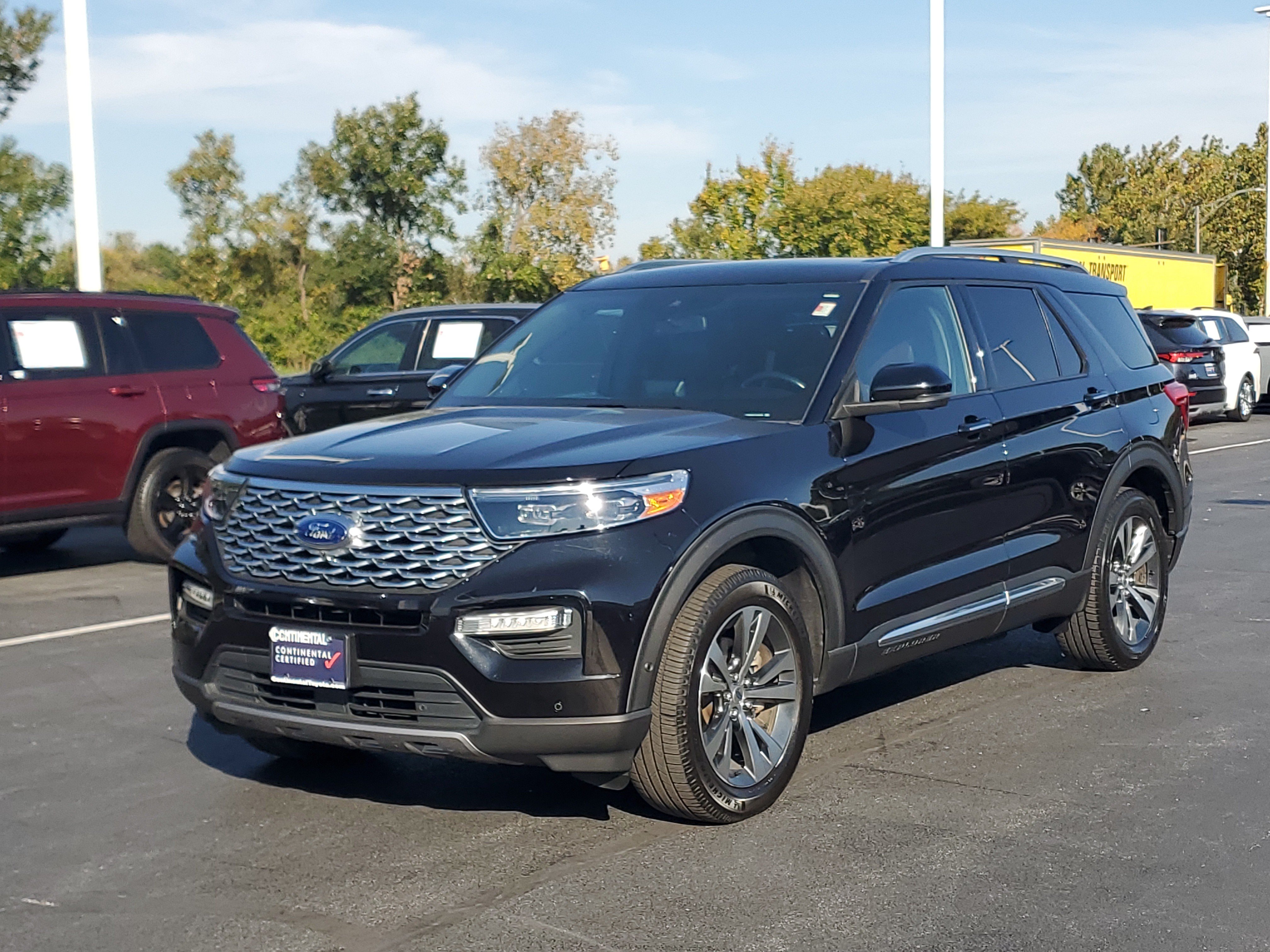 Used 2020 Ford Explorer Platinum w/ Premium Technology Package AWD/4WD image 3