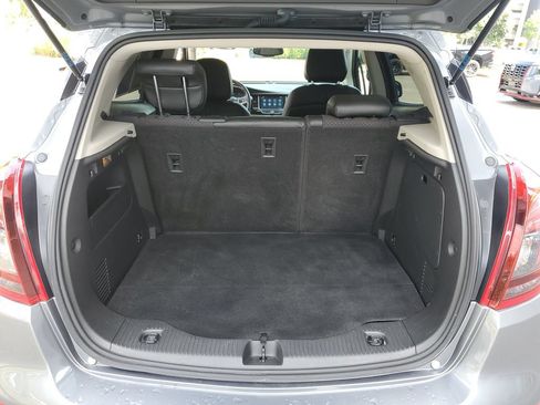 Used 2020 Buick Encore Preferred FWD image 8