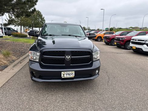 Used 2014 RAM 1500 Express AWD/4WD image 2