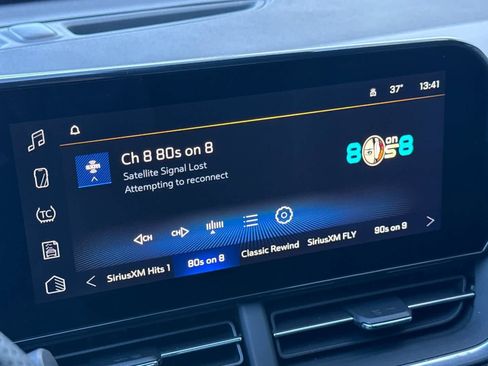 Used 2024 Chevrolet Trax RS w/ Driver Confidence Package image 19