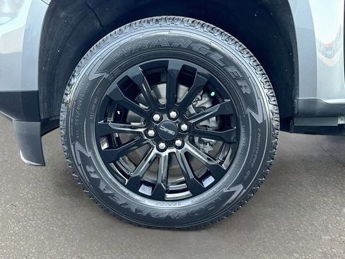 Used 2022 GMC Canyon Elevation w/ Elevation Premium Package AWD/4WD image 29