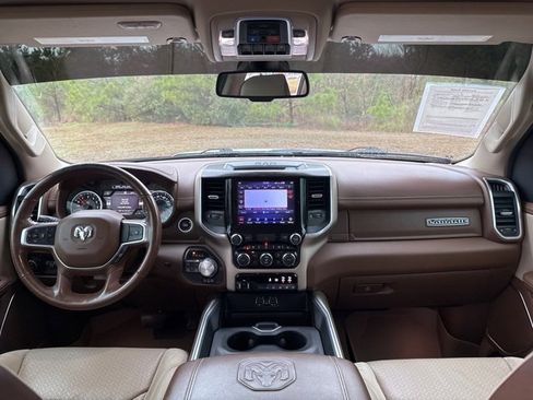 Used 2020 RAM 1500 Laramie image 15