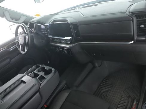 Used 2024 Chevrolet Silverado 1500 LT AWD/4WD image 28