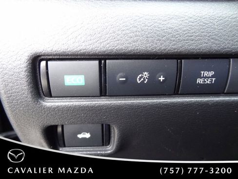 Used 2021 Nissan Sentra SV image 15