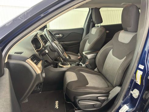 Used 2014 Jeep Cherokee Latitude w/ Trailer Tow Group image 9