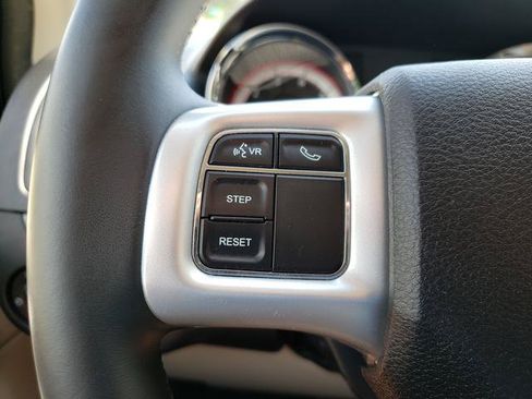 Used 2017 Dodge Grand Caravan SE w/ Power Window Group FWD image 20