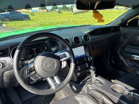 Used 2020 Ford Mustang GT Premium w/ Equipment Group 401A RWD image 16