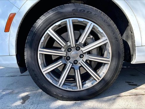Used 2018 Audi Q7 2.0T Premium Plus w/ Premium Plus Package AWD/4WD image 11