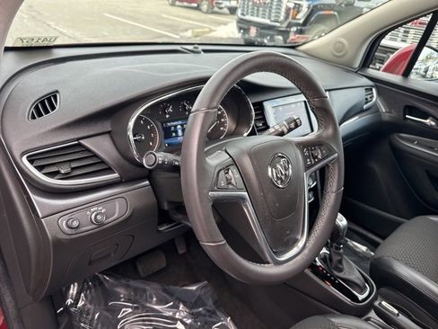 Used 2022 Buick Encore Preferred w/ Safety Package image 10