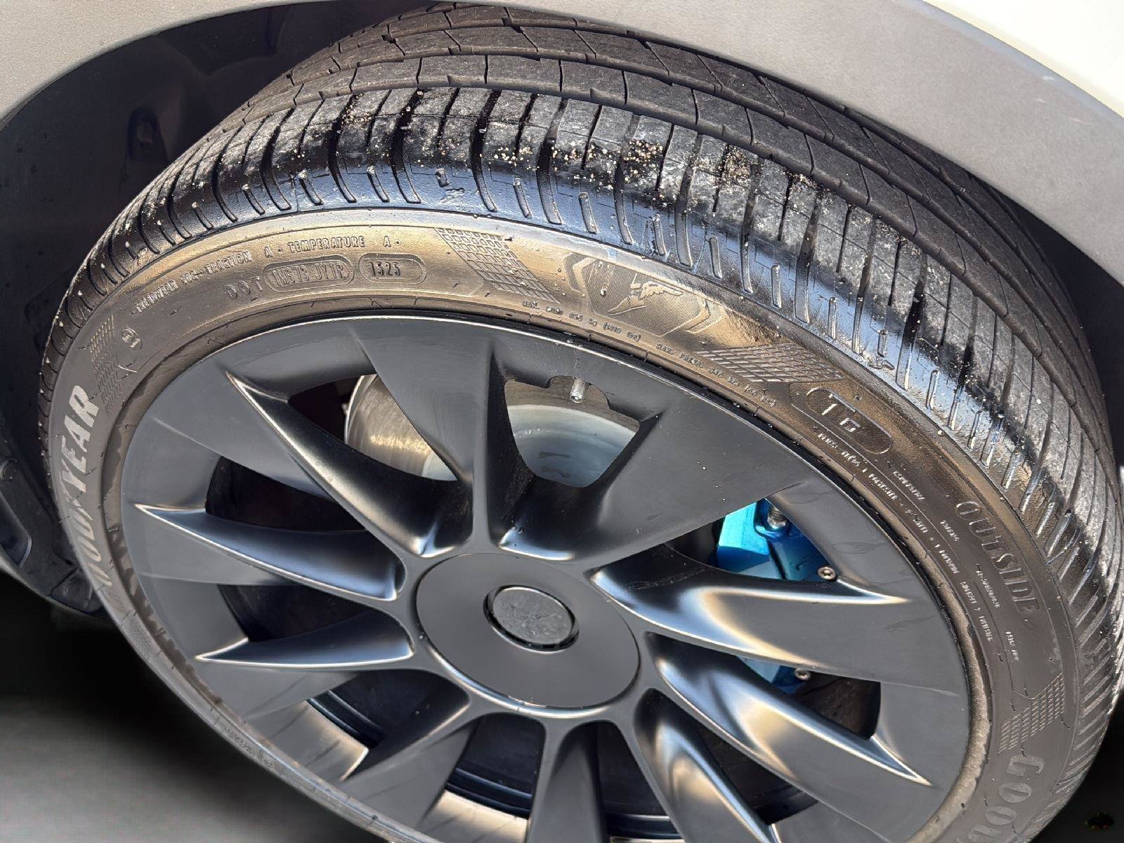 Used 2023 Tesla Model Y Long Range AWD/4WD image 10