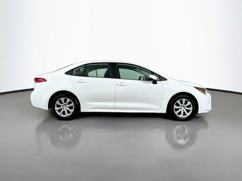 Certified 2022 Toyota Corolla LE FWD image 8