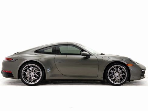 Used 2023 Porsche 911 Carrera image 38