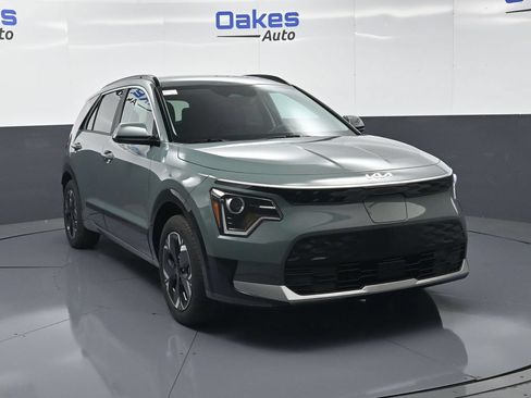 New 2026 Kia Niro Wind w/ Wind Preserve Package FWD image 2